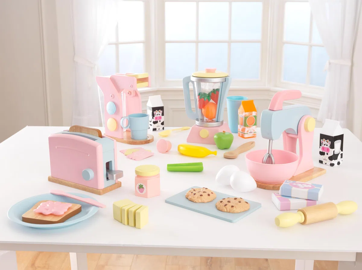 KidKraft Set Frullatore Smoothie Giocattolo Pastello in Legno, Set Mini Elettrodomestici con Cibo Giocattolo per Cucina per Bambini, Accessori Cucina Bambini, 63377