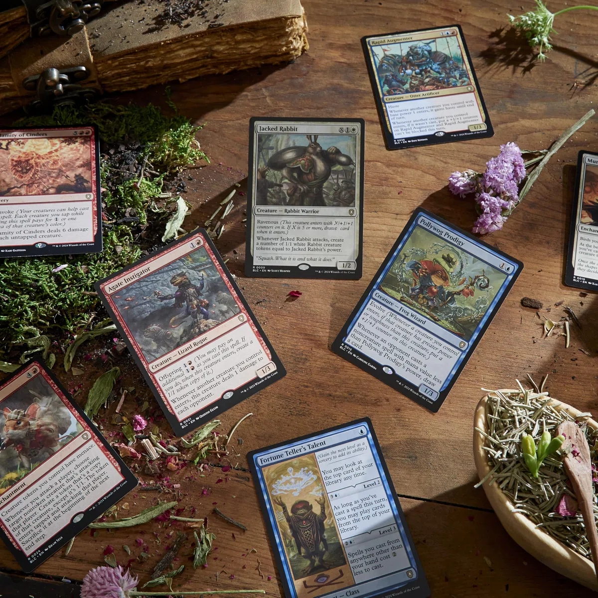 Mazzo Commander di Magic: The Gathering Bloomburrow - La Famiglia Conta (mazzo da 100 carte, Collector Booster sample pack da 2 carte + accessori) (English Version)