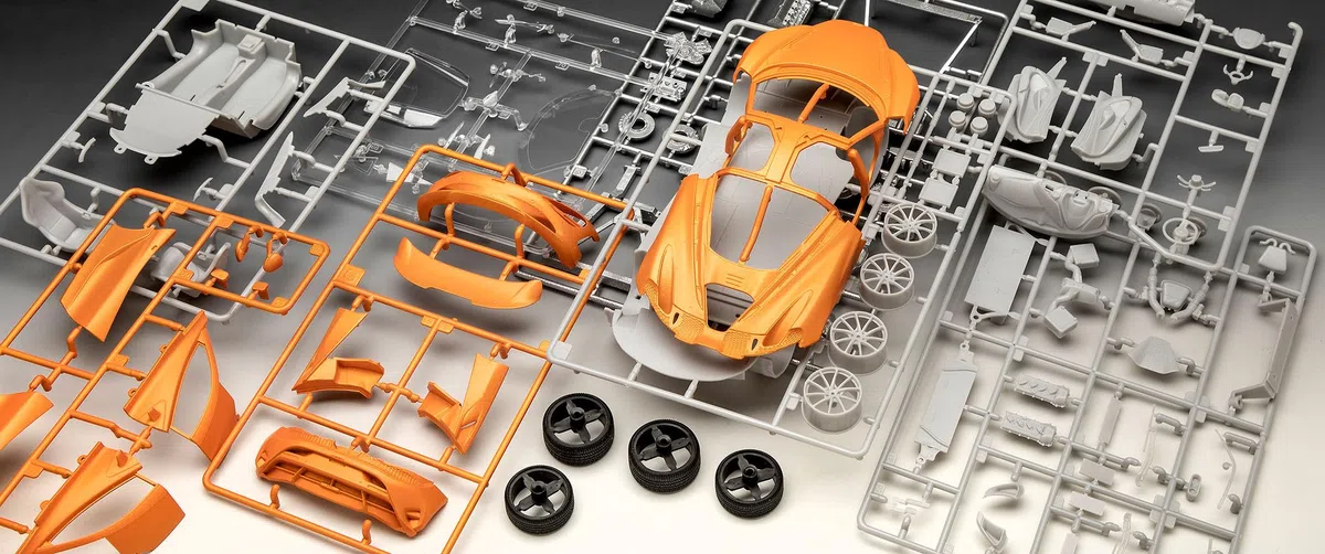 Revell Modellismo McLaren 750S