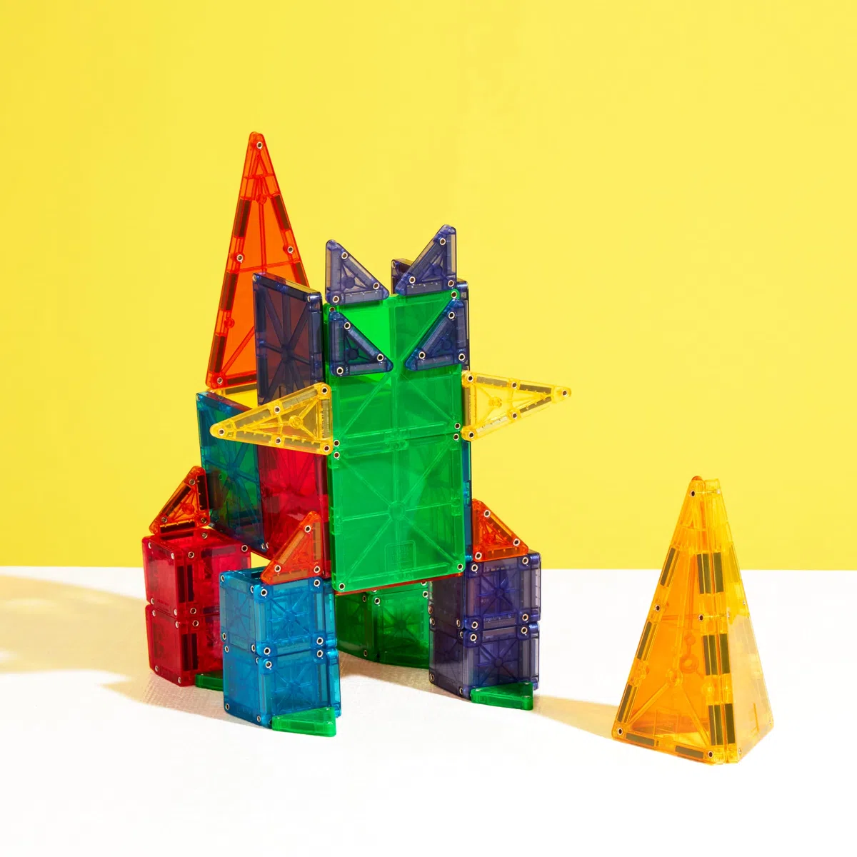 MAGNA-TILES Combo - Set di costruzione magnetica, 62 pezzi, il marchio originale di costruzione magnetica