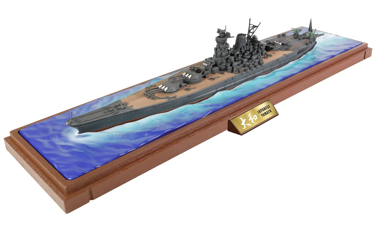 Forces of Valor 1:700 Corazzata JPN Yamato 1945 - Diorama Navale