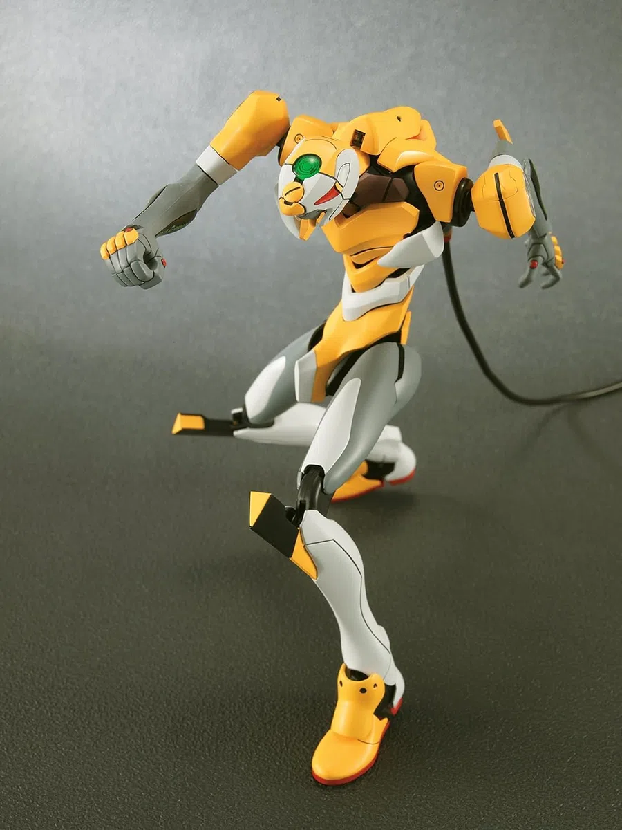 BANDAI SPIRITS LMHG - Kit modello Evangelion 0 (versione cinematografica Neon Genesis Evangelion), modellino in plastica codificata a colori